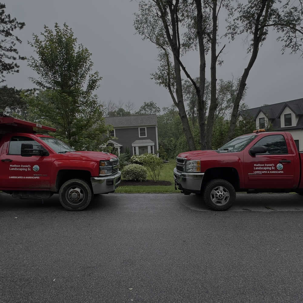 Local Landscaping / Hardscaping Landscapers